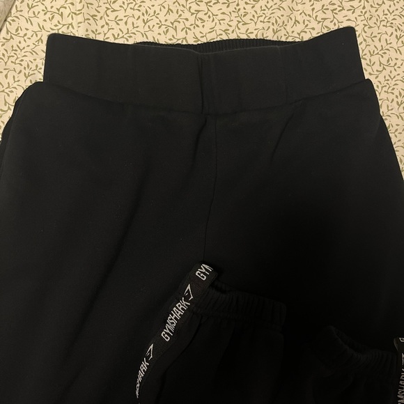 Gymshark black sweatpants - Picture 3 of 6